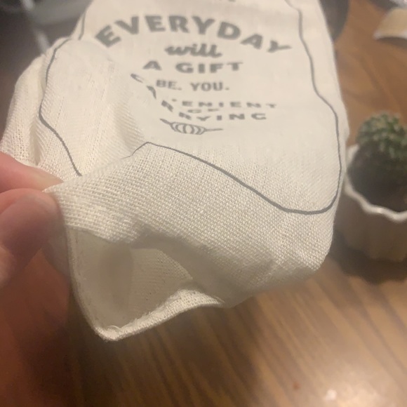 NWT trash bag storage bag 🌵 - Picture 3 of 3